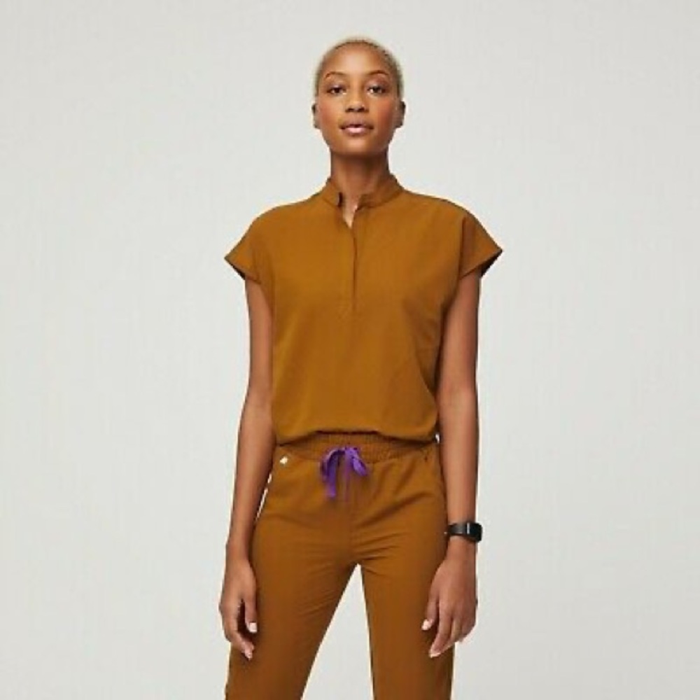 FIGS Atlantic Fall Rafaela Scrub Top and Zamora Jogger Set Size Medium